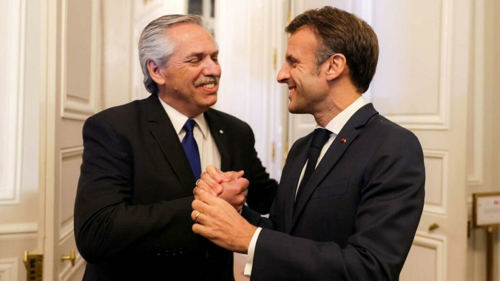 El presidente Alberto Fernández podría ver la final del Mundial de Qatar 2022 con su par francés, Emmanuel Macron.