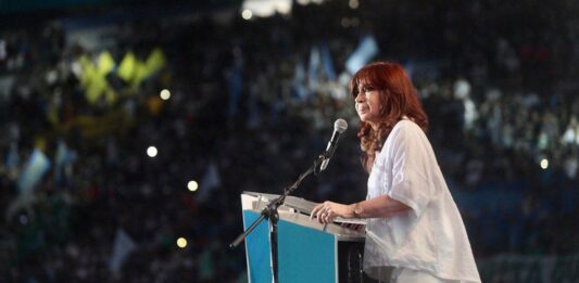 Según la consultora Opinaia, sin Cristina Kirchner como candidata, Juntos por el Cambio le ganaría al Frente de Todos en las elecciones 2023.
