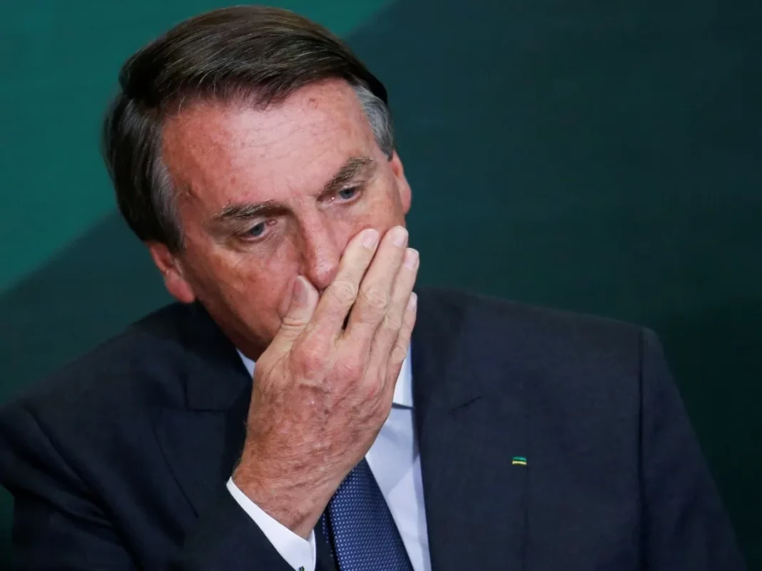 La policía de Brasil encontró el borrador de un decreto con el objetivo de desconocer los últimos resultados electorales en la casa de un exfuncionario de Bolsonaro.