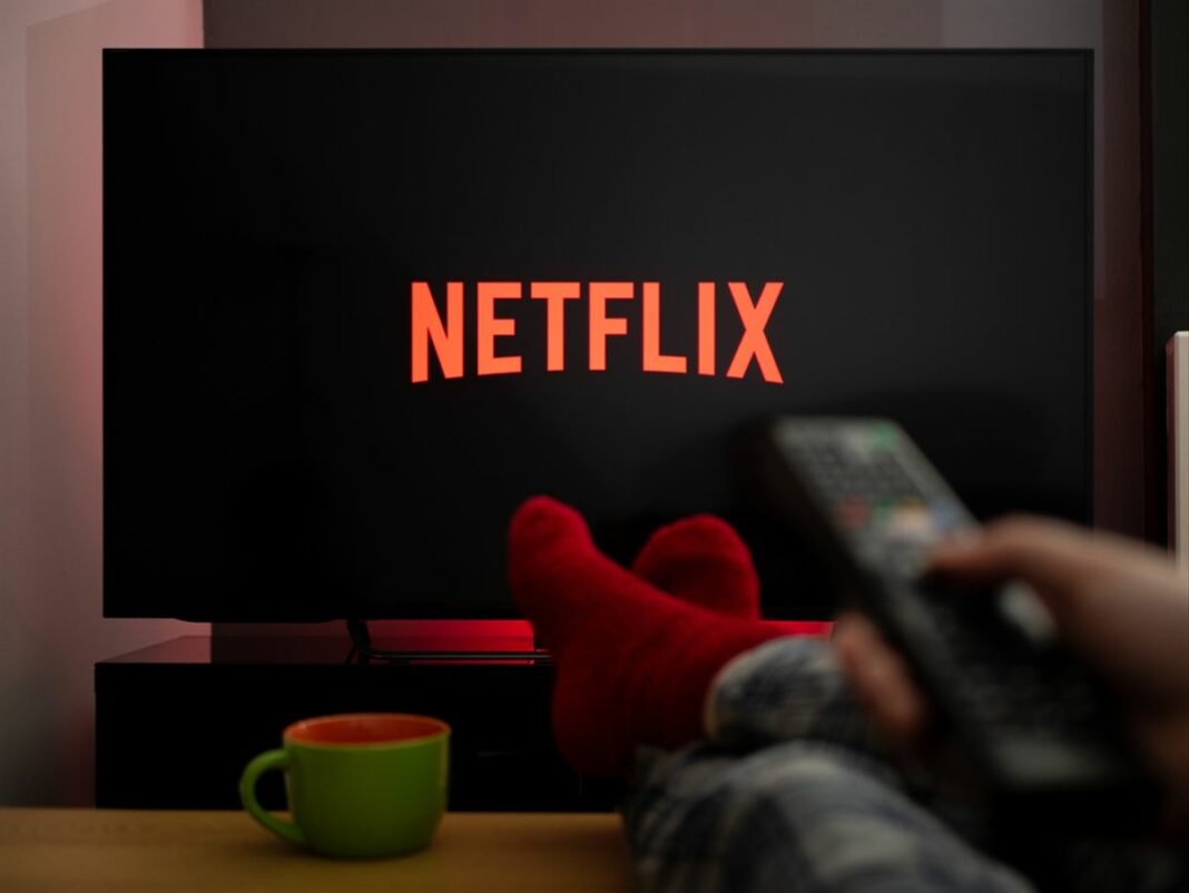 Netflix modificó sus condiciones de contratación en el país luego de que el Gobierno bonaerense la imputara de oficio.
