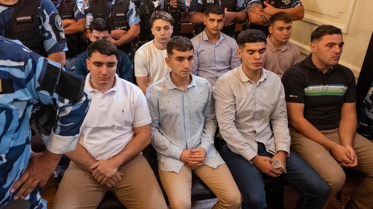Los 8 rugbiers acusados en el juicio por Fernando Báez Sosa se sentarán frente al Tribunal de Dolores para escuchar el veredicto.