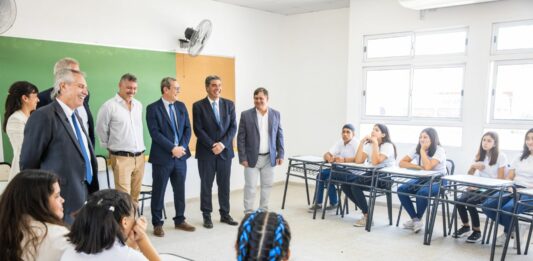 Acompañado del ministro de Eduación, Alberto Fernández afirmó en Chaco que un trabajador docente "hoy tiene un sueldo digno”.