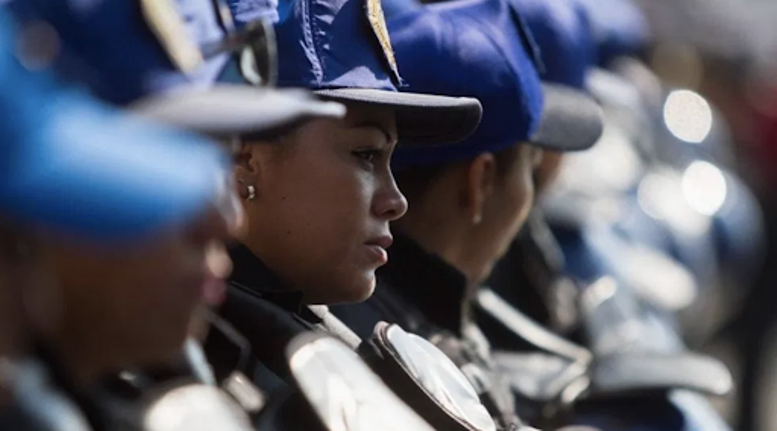 Buscan instituir por ley en "Día de la Mujer Policía" 
