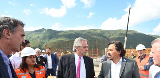 El presidente Alberto Fernández visitó Salta y concluyó su gira con los gobernadores peronistas reelectos el pasado domingo.