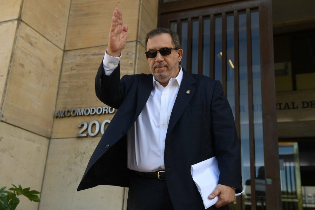 El economista liberal, Carlos Maslatón, declaró como testigo en la causa que investiga las supuestas ventas de candidaturas realizadas en el partido de Javier Milei.
