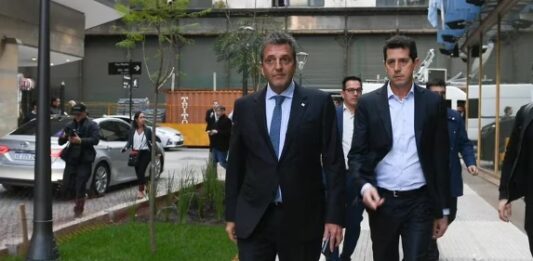 El ministro de Economía y precandidato a Presidente, Sergio Massa viaja junto a Wado de Pedro a Catamarca. La agenda completa.
