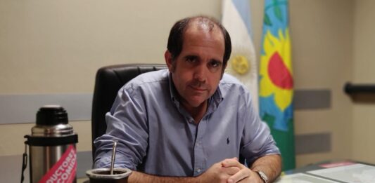 El diputado bonaerense por Juntos, Luciano Bugallo, cargó duramente contra el precandidato presidencial de Unión por la Patria, Sergio Massa.