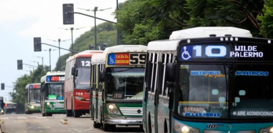 El Gobierno bonaerense decretó que habrá transporte público gratuito en las elecciones de agosto y de octubre.