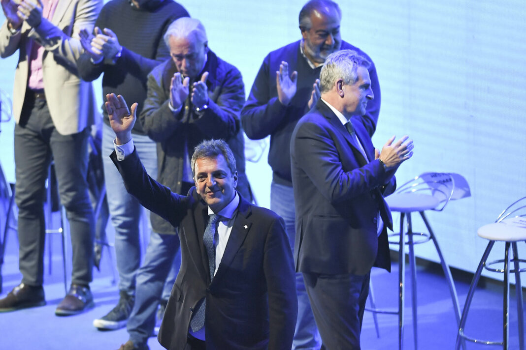 La CGT ratificó su apoyo a la candidatura presidencial de Sergio Massa a través de un multitudinario acto en Tortuguitas.