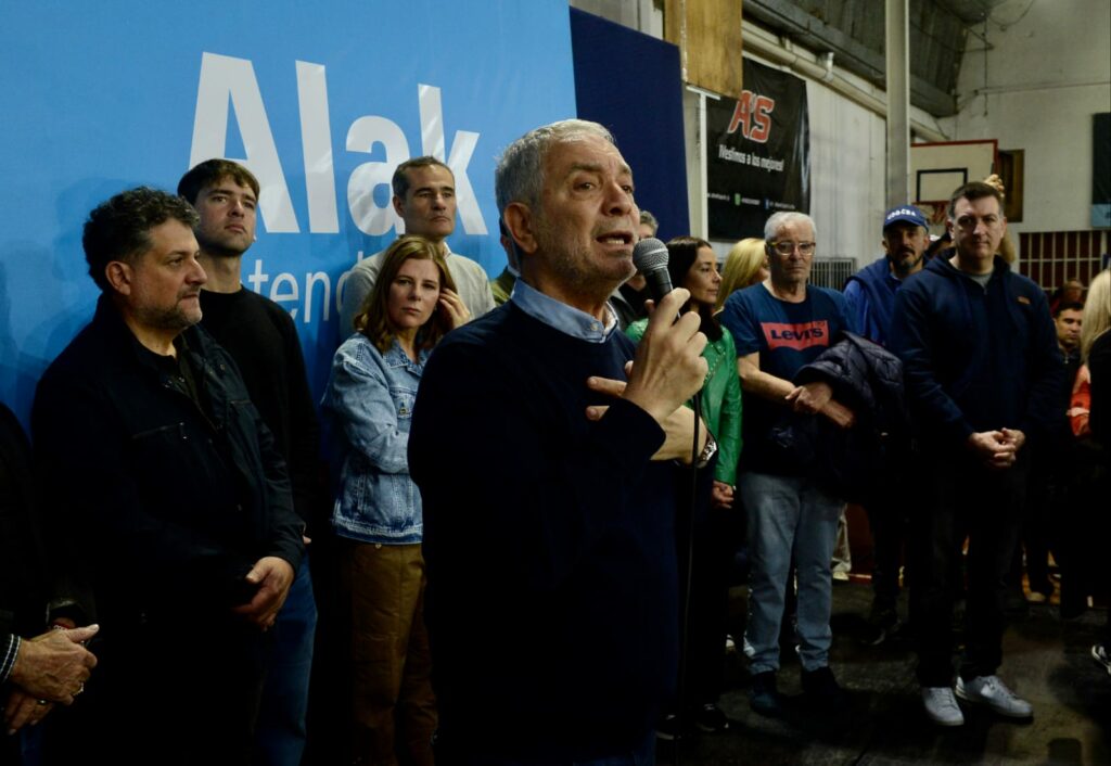 Alak llamó a salir a buscar a los 200 mil vecinos de La Plata que no votaron en las PASO.