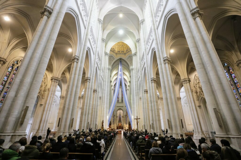 Gabriel Mestre asumirá este sábado como arzobispo de La Plata en una ceremonia que comenzará a las 16 horas.