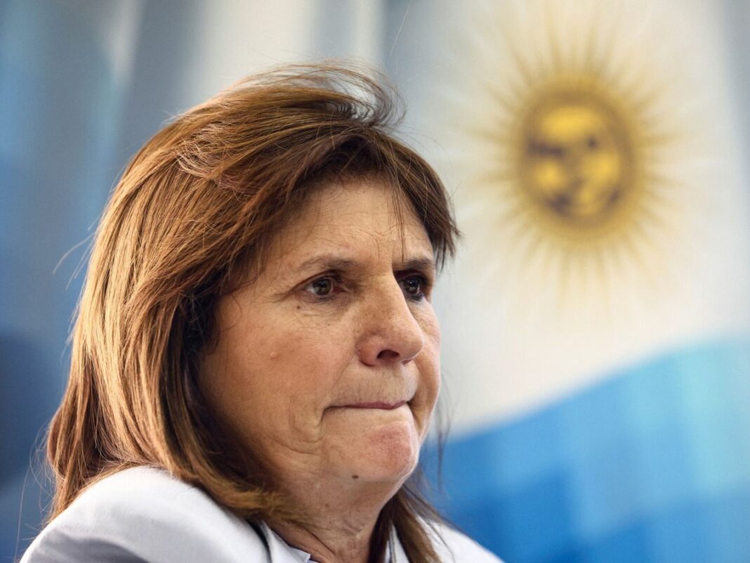 Patricia Bullrich descalificó a quienes consideraron que ella y Mauricio Macri decidieron apartarse del espacio político.