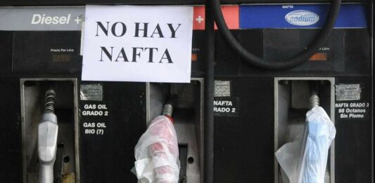Diversas estaciones de servicio en Mar del Plata reportan desabastecimiento de combustibles, e incluso algunas comenzaron a raciocinar la nafta.