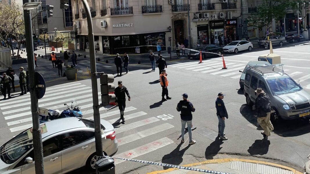Las Embajadas de Israel y de EEUU en Argentina, ubicadas en Capital Federal, fueron evacuadas tras recibir amenazas de ataque.