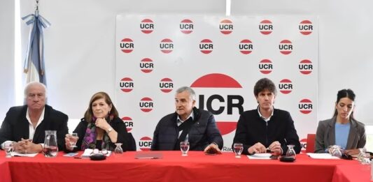 Luego de que Bullrich anunciara que apoyará a Milei en el balotaje, la UCR sostuvo que “no va ir detrás de Macri”. Se rompe Juntos por el Cambio.
