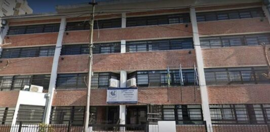 Escuelas privadas bonaerenses de Ezeiza, Avellaneda, Monte Grande y Quilmes anunciaron el cierre.