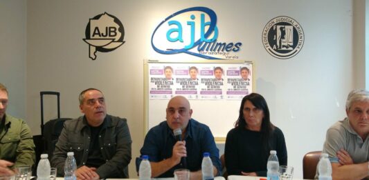 Trabajadores judiciales se sumaron al pedido de estatales y bonaerenses para que la provincia de Buenos Aires reabra las paritarias.