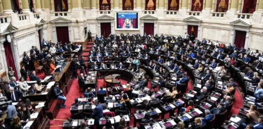Guillermo Francos, confirmó que este lunes mantendrá una reunión con la mayoría de legisladores electos de La Libertad Avanza.