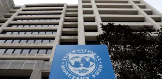 El directorio del FMI autorizó este miércoles el desembolsó a Argentina de USD 4.700 millones para reforzar las reservas del Banco Central.