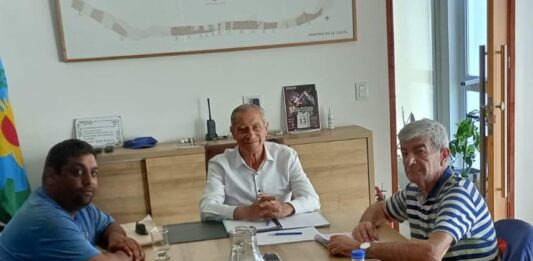 El intendente de La Costa, Juan de Jesús, comenzó la ronda de diálogos con los empleados municipales con relación a las paritarias 2024.