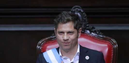 En la Legislatura bonaerense especulan con que Axel Kicillof, ante la falta de definiciones del gobierno de Javier Milei, terminará prorrogando el Presupuesto 2023.