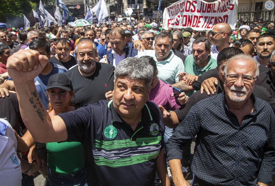 La Cámara Nacional del Trabajo avaló este martes el planteo de la CGT y declaró como inconstitucional la reforma laboral que establecía el DNU del presidente Javier Milei.