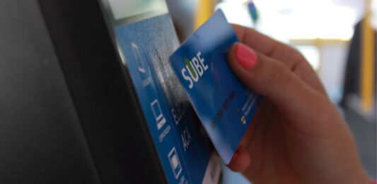 ¿Cómo registrar la tarjeta SUBE en el AMBA para evitar el mayor aumento del precio del boleto de colectivos y trenes en el AMBA?
