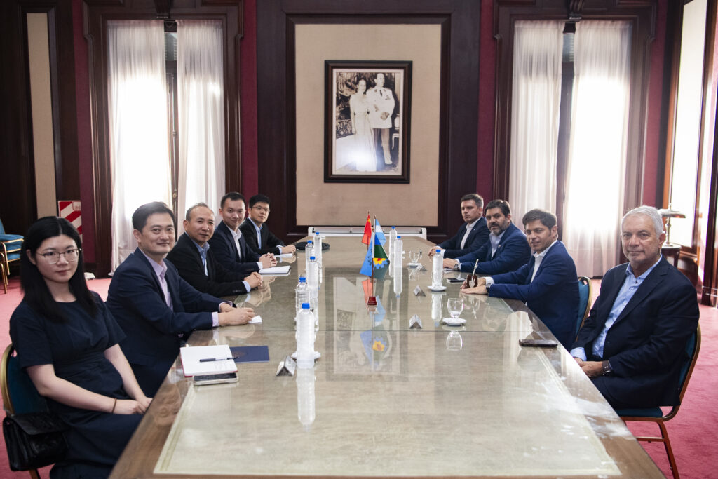 El Gobierno bonaerense mantuvo un encuentro con representantes de China en La Plata