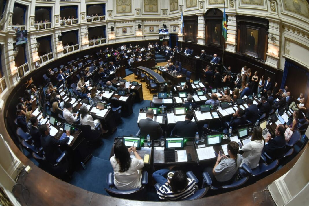 La Cámara de Diputados bonaerense confirmó su primera sesión ordinaria del año y otra especial con motivo del aniversario del 24 de marzo.