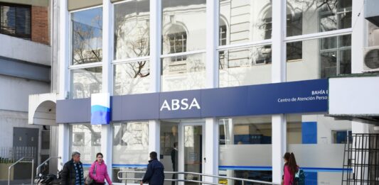 Las autoridades de la provincia de Buenos Aires intimaron a ABSA para que no cobre las facturas de enero a marzo en Bahía Blanca.