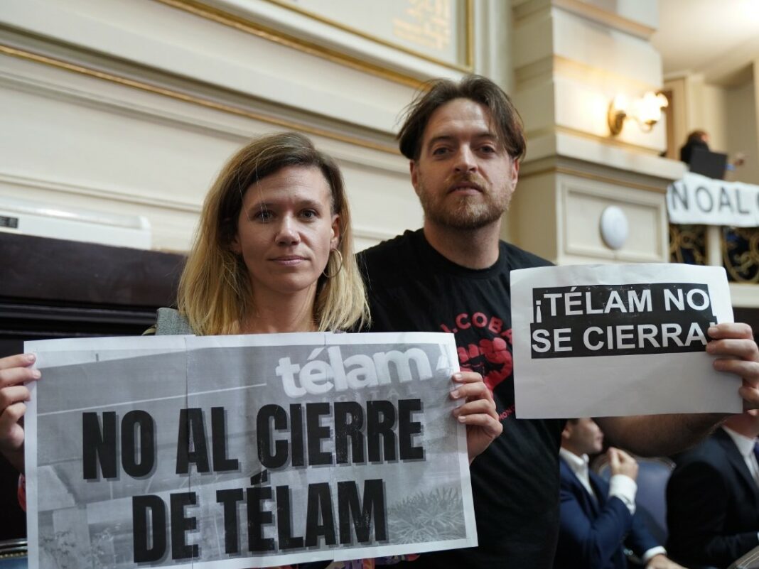 Los diputados de izquierda, Laura Cano y Guillermo Kane, lanzaron una batería de críticas al discurso de Axel Kicillof en la apertura de sesiones.