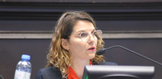 La diputada bonaerense del GEN, Natalia Dziakowski, criticó el “desproporcionado” aumento de la VTV, que trepará un 115%.