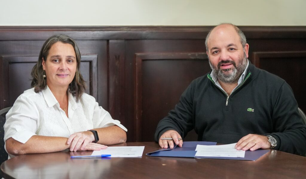 Los senadores radicales Agustín Maspoli y Lorena Mandagarán presentaron un proyecto sobre apuestas online.