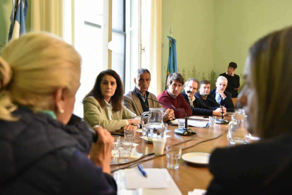 La Mesa de Enlace bonaerense se reunió con los diputados de Acuerdo Cívico UCR-GEN.
