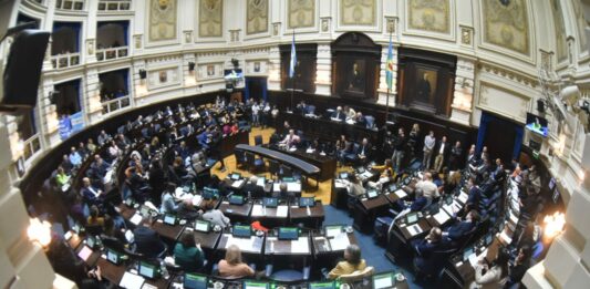 La Cámara de Diputados bonaerense dio media sanción al proyecto que modifica la tasa de interés aplicable a las indemnizaciones laborales. Todos los testimonios.