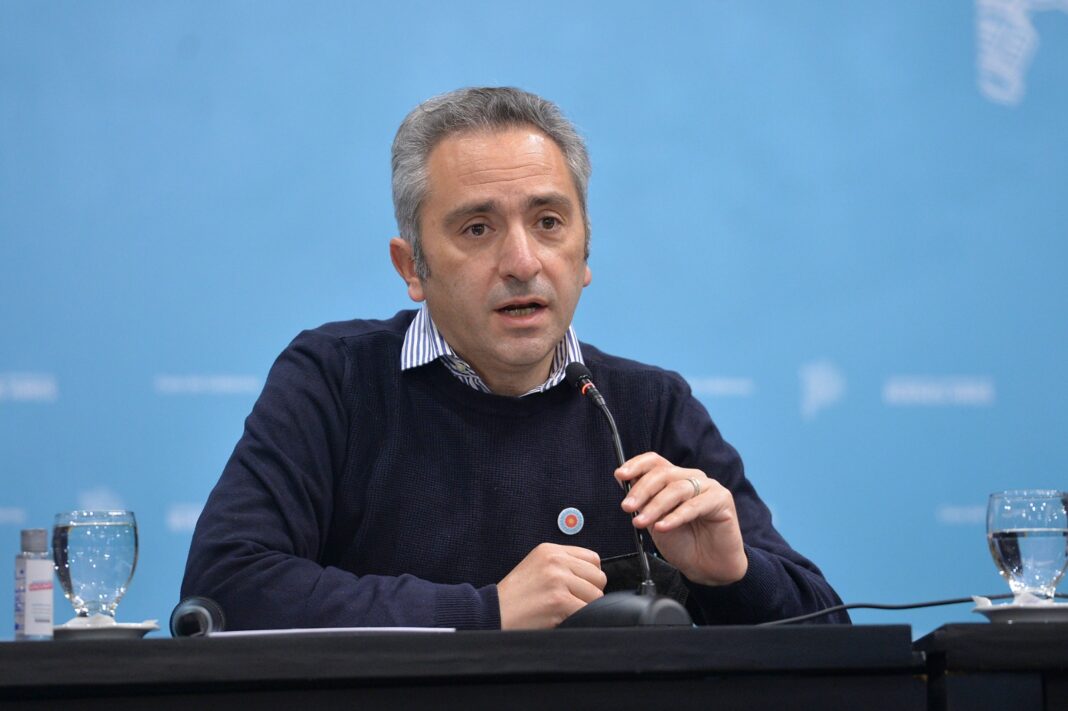 El ministro bonaerense, Andrés Larroque, afirmó que Milei debe mirar más las problemáticas sociales del país y alertó por los datos de pobreza.