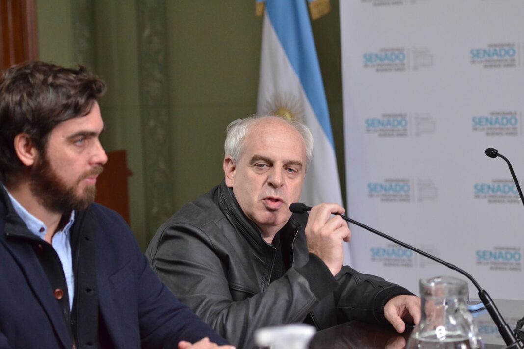 El senador Alejandro Rabinovich indicó que la tasa vial de Mar del Plata no es un nuevo tributo, sino que se trasladó del TSU a los combustibles.