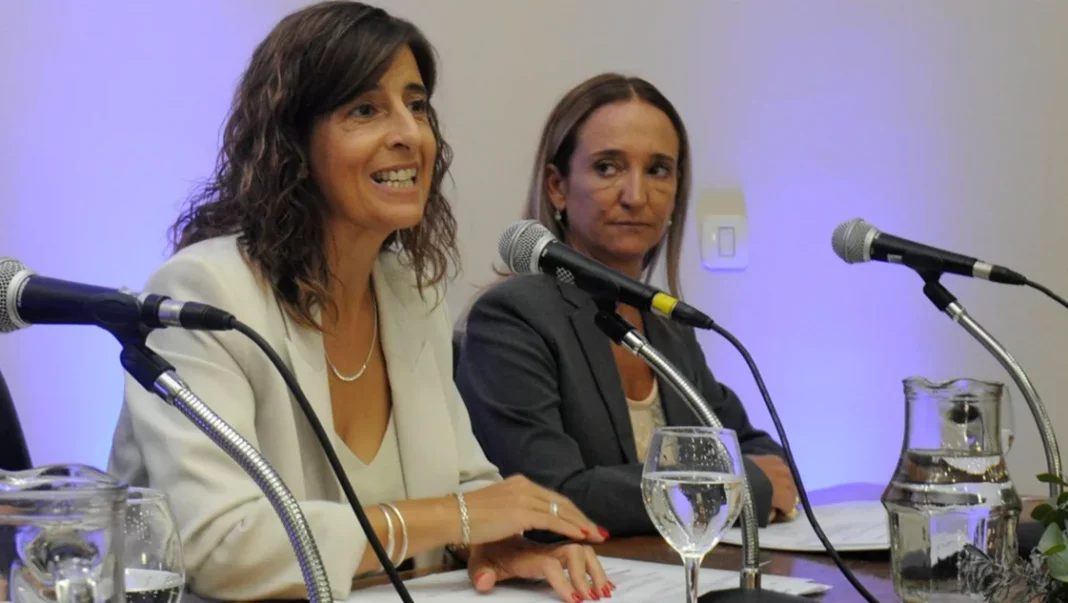 La extitular del Concejo Deliberante de Bahía Blanca, Fabiola Buosi, contrató a su cuñada en el área administrativa durante su presidencia y estalló la polémica.