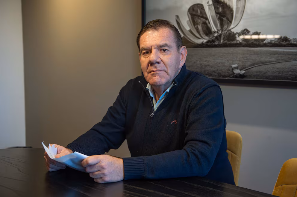 Montenegro vuelve a la intendencia de Mar del Plata y el PRO pierde una banca en el Senado Guillermo Montenegro deja su banca en el Senado bonaerense para volver a vestir el traje de intendente para hacerle frente a la inseguridad de Mar del Plata.